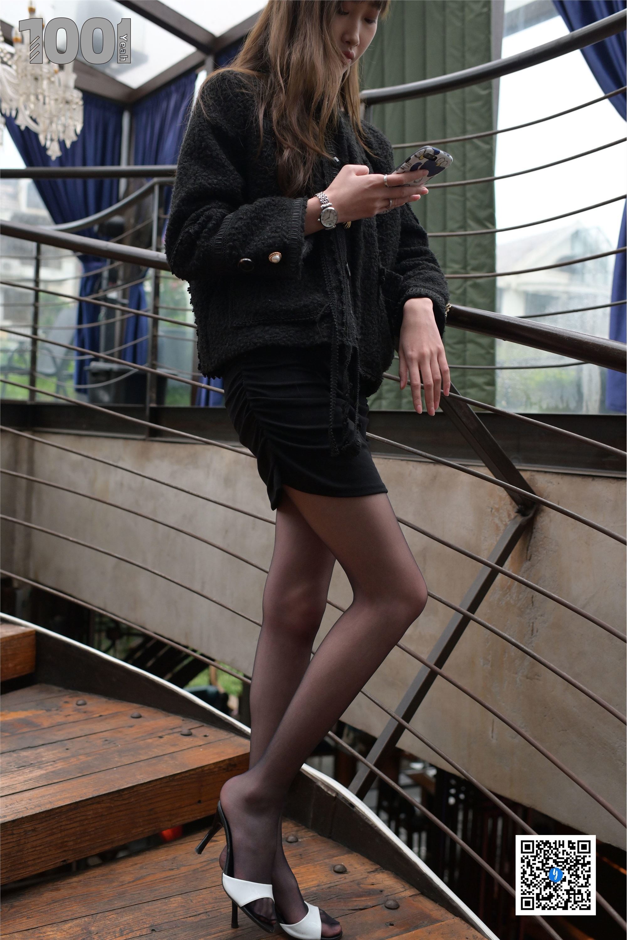 IESS异思趣向  一千零一夜 模特：草莓《楼梯的拐角处1》